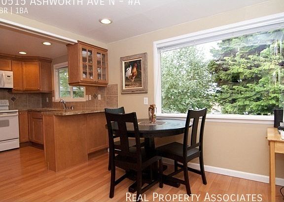 5th image of 10515 Ashworth Ave N #A