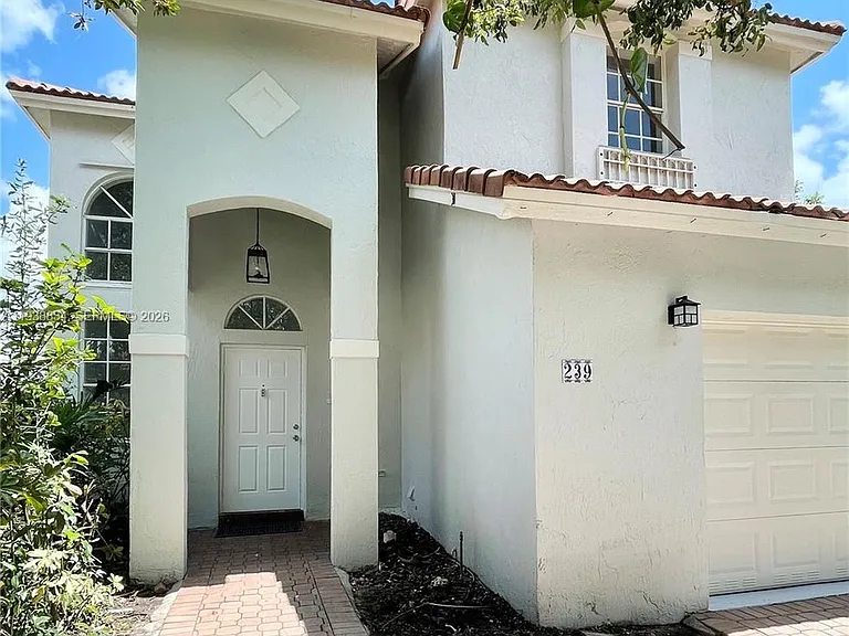 239 NW 107th Ave — Photo 8