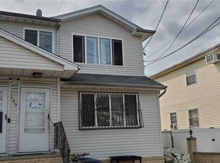 535 Beach 63rd St, Arverne, NY 11692