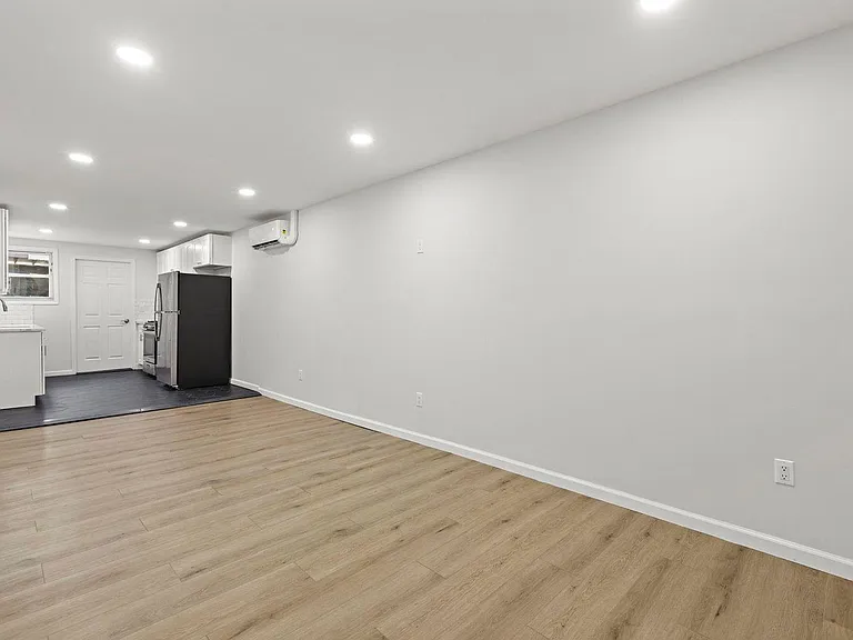 173 Van Horne St #1 — Photo 6