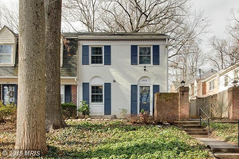 1st image of 864 Azalea Dr