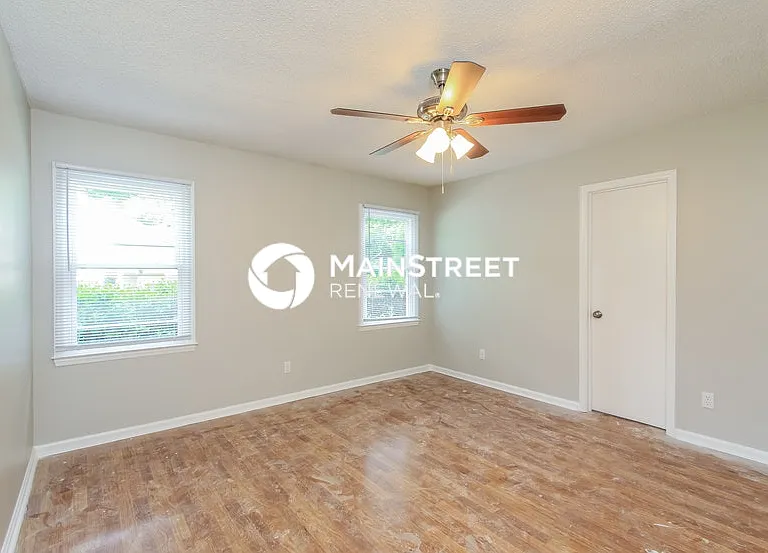 11604 Charnwood Ct — Photo 10
