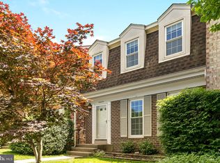 9695 Scotch Haven Dr, Vienna, VA 22181