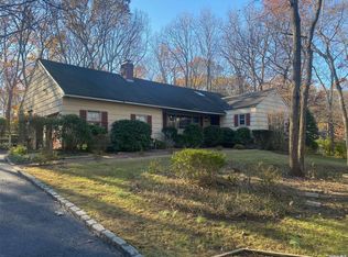 16 North Rd, Stony Brook, NY 11790