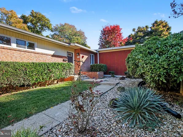 10211 Portland Rd, Silver Spring, MD 20901