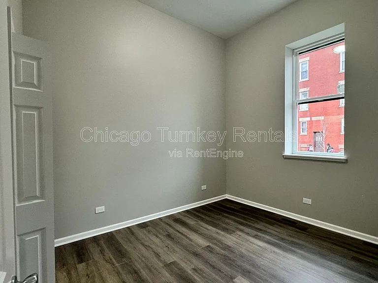2361 S Whipple St #1F — Photo 6