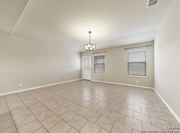 4th image of 10079 Strasbourg Way