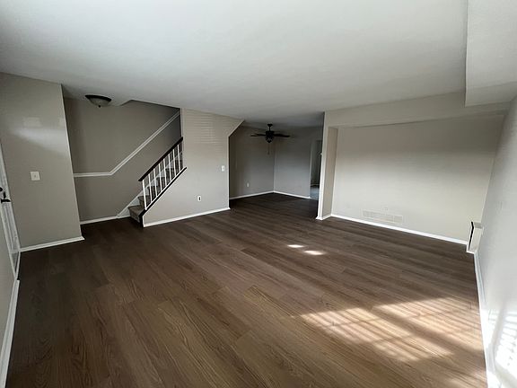 5th image of 2426 Hillock Ct #2426
