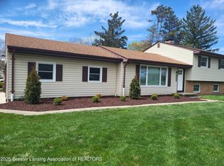 5213 Blue Haven Dr, East Lansing, MI