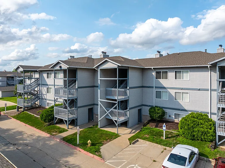 Fountains Apartments — Photo 102
