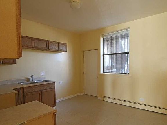 4th image of 5958 S Calumet Ave #202