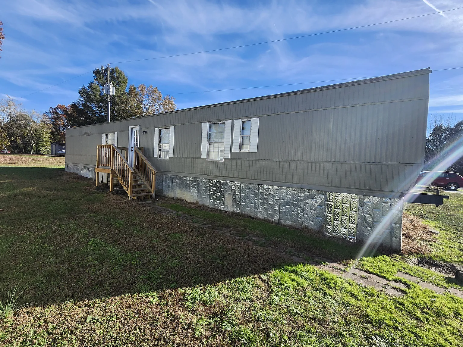 3 bed, 1200 sqft, $1,245 — Photo 1