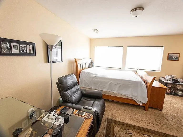 37491 Mersey St — Photo 43