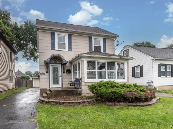 22 Bewley Pkwy, Lockport, NY 14094
