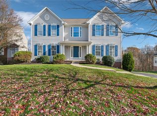 1646 Settlers Dr, Sewickley, PA 15143
