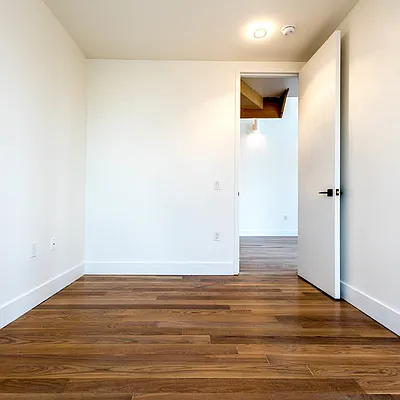 Rented by Nooklyn NYC LLC | media 10