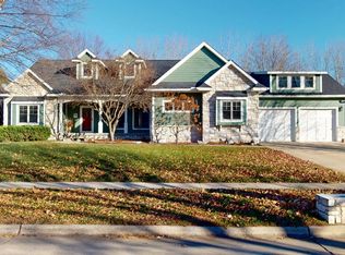 10 Deer Creek Ct, Mason City, IA 50401