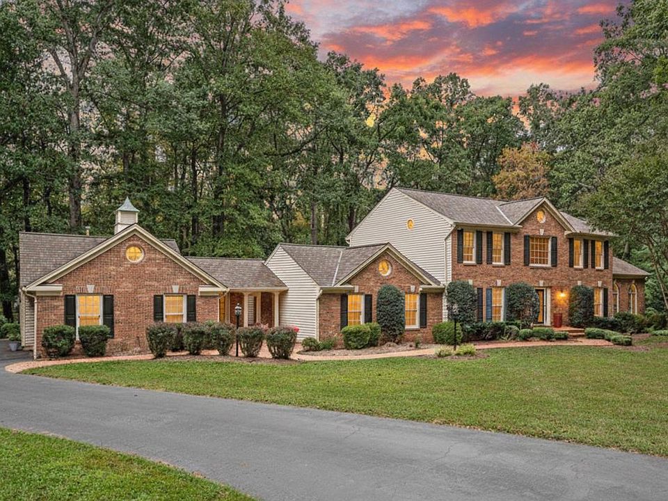 1st image of 6220 Winslow Ct