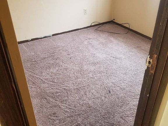 5th image of 1332 Thurston St