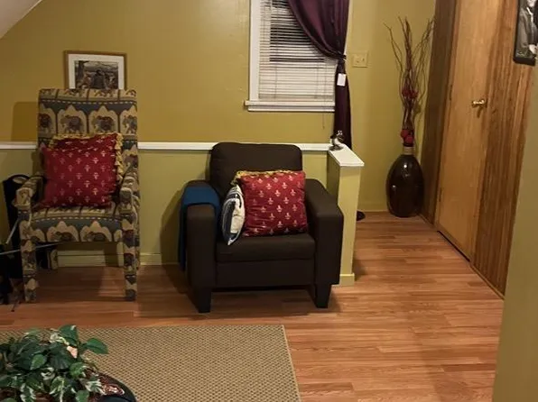 (undisclosed Address), Roosevelt, NY 11575