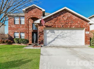 5825 Show Master Ln, Fort Worth, TX 76179