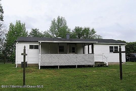 4th image of 521 Holly Village Ln
