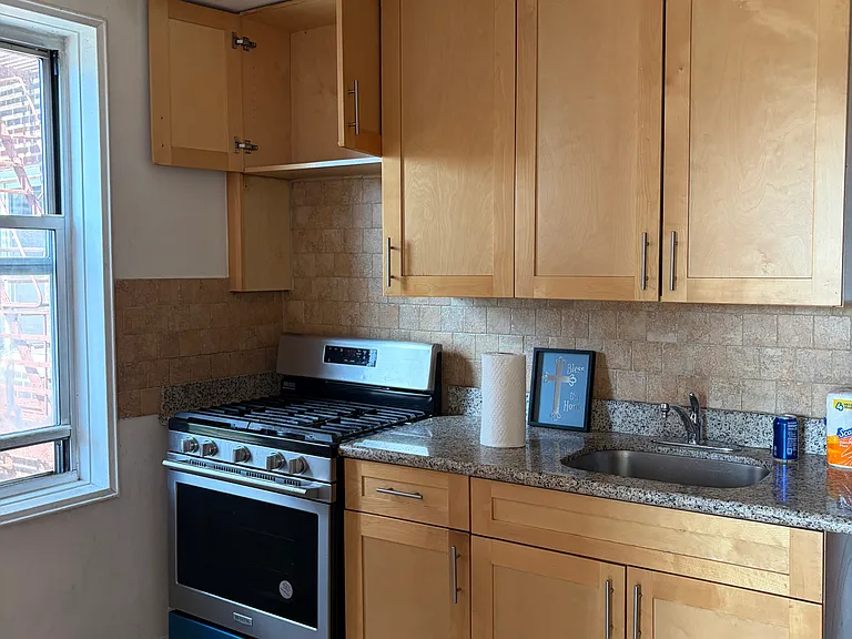 345 Bronx River Rd #6C — Photo 6