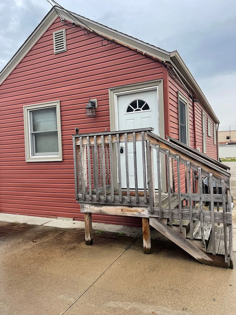 37939 Vine St — Photo 1