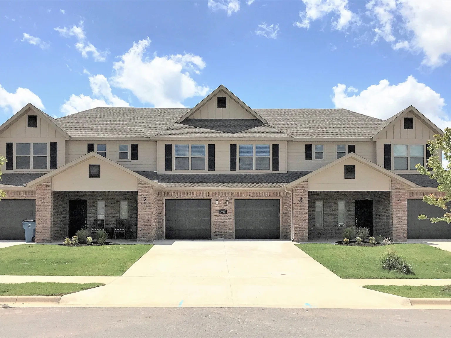 Buckeye Crossing Townhomes — Photo 3