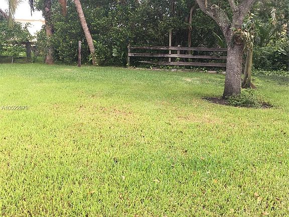 5th image of 11461 NW 22nd St