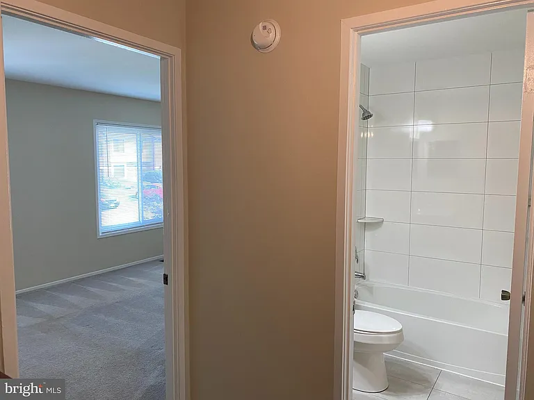 2804 Cambridge Dr — Photo 12