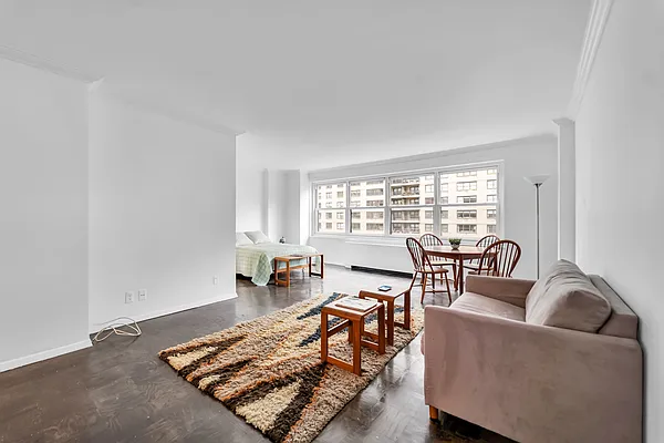 Sold by Compass | media 2
