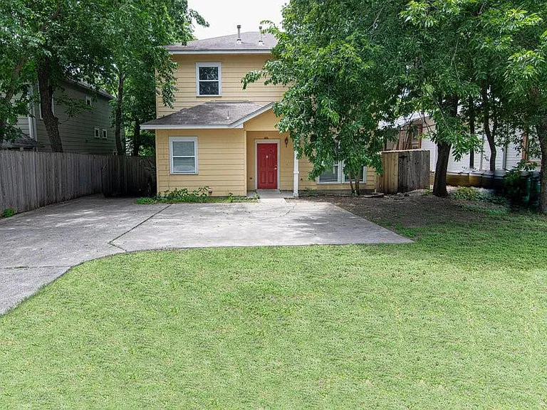 1702 Singleton Ave #A — Photo 3