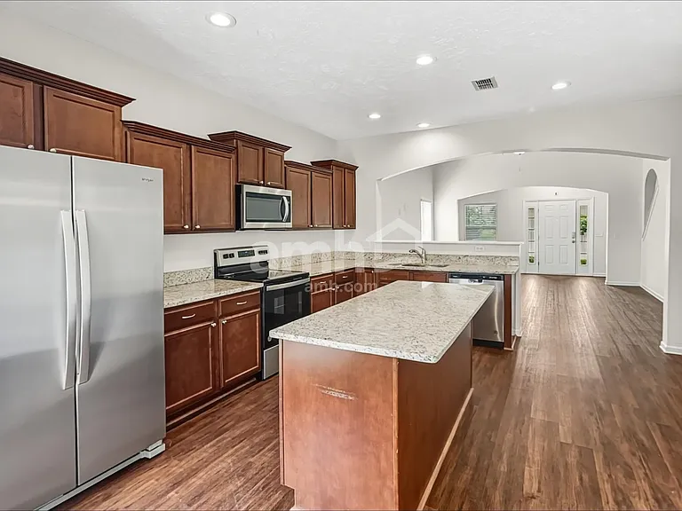 3331 Foxside Ln — Photo 3