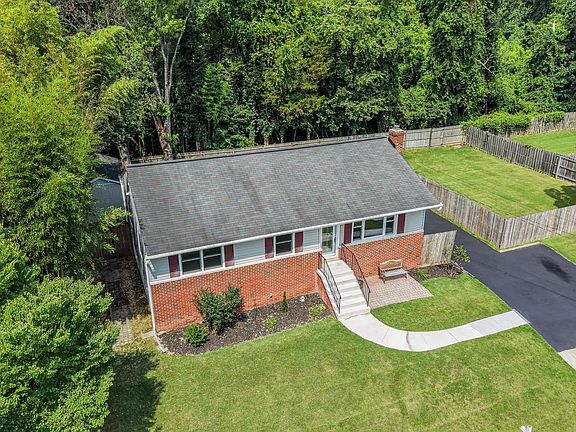 3rd image of 7100 Old Chapel Dr