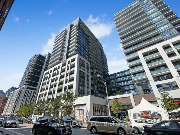 460 Adelaide St E, Toronto, ON
