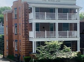 164-166 Noble Ave, Pittsburgh, PA