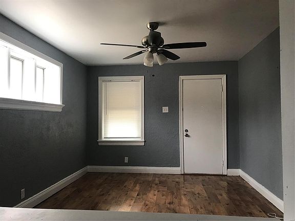 4th image of 7515 S Grand Ave