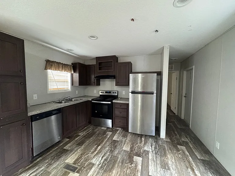 2680 Wynn Rd — Photo 3