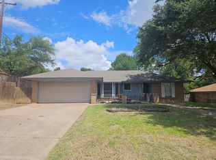731 Bristol Dr, Mansfield, TX 76063