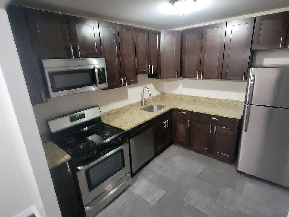 1st image of 102 Corbin Ave