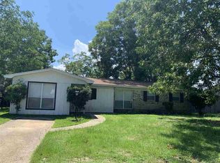 2149 Packwood Dr, Cantonment, FL 32533