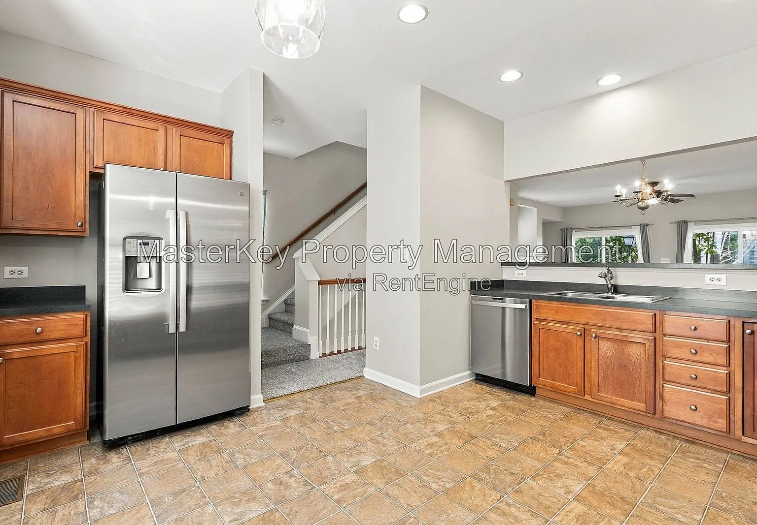 3 bed, 3.5 bath, 2062 sqft, $2,195 — Photo 3
