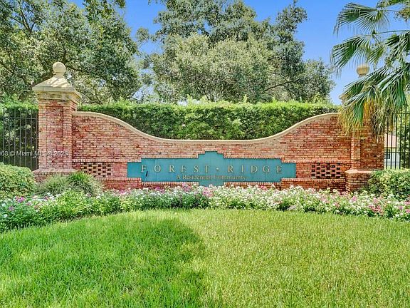 2nd image of 9213 Arborwood Cir