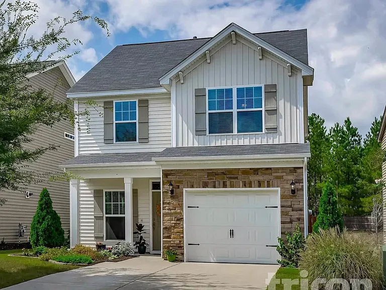 145 Brewers Oak Ln — Photo 1