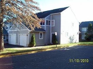 4605 Winterberry Ln, Oxon Hill, MD 20745