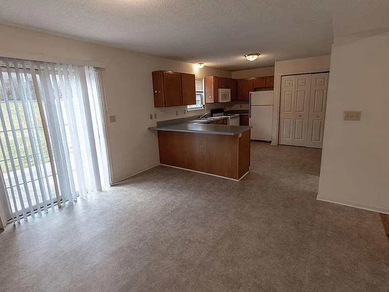 212 Nikki Way — Photo 6