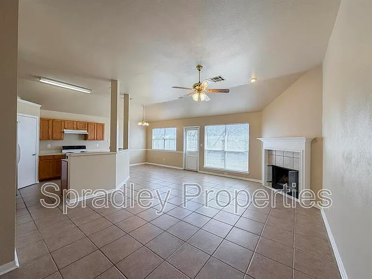 217 Meadowbrook Dr — Photo 11