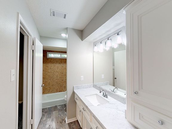 3rd image of 15018 Rose Valley Dr
