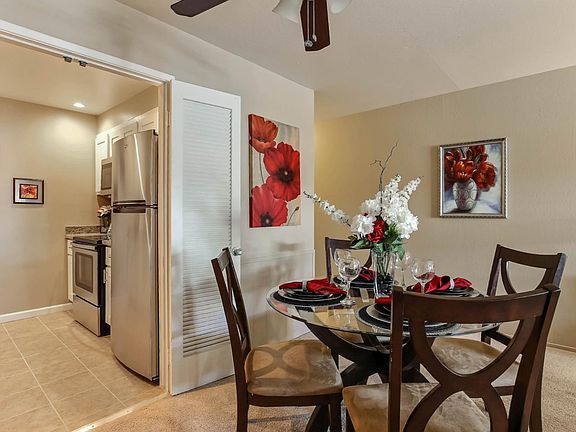 3rd image of 1910 Mount Vernon Ct APT 17